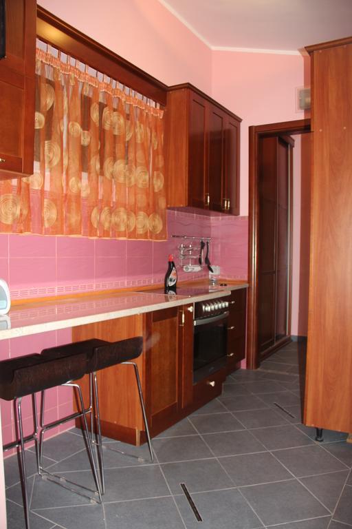 Apartments Durutovic بار المظهر الخارجي الصورة