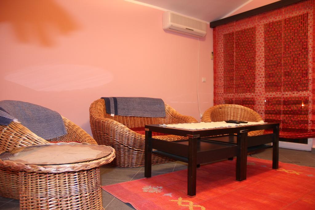 Apartments Durutovic بار المظهر الخارجي الصورة
