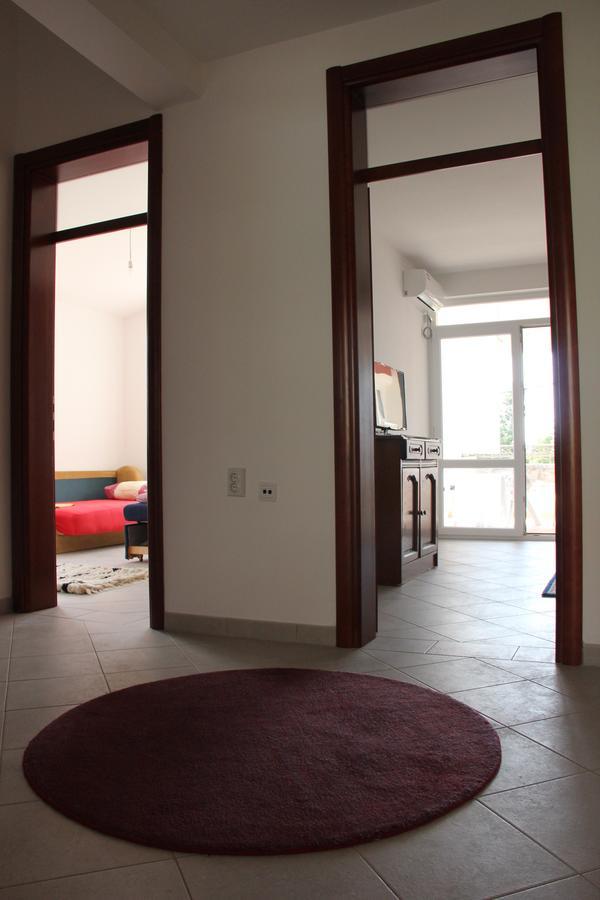 Apartments Durutovic بار المظهر الخارجي الصورة