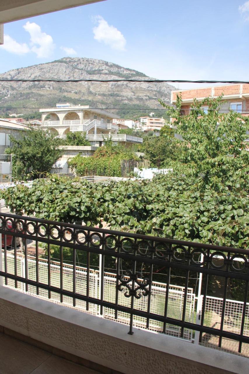 Apartments Durutovic بار المظهر الخارجي الصورة