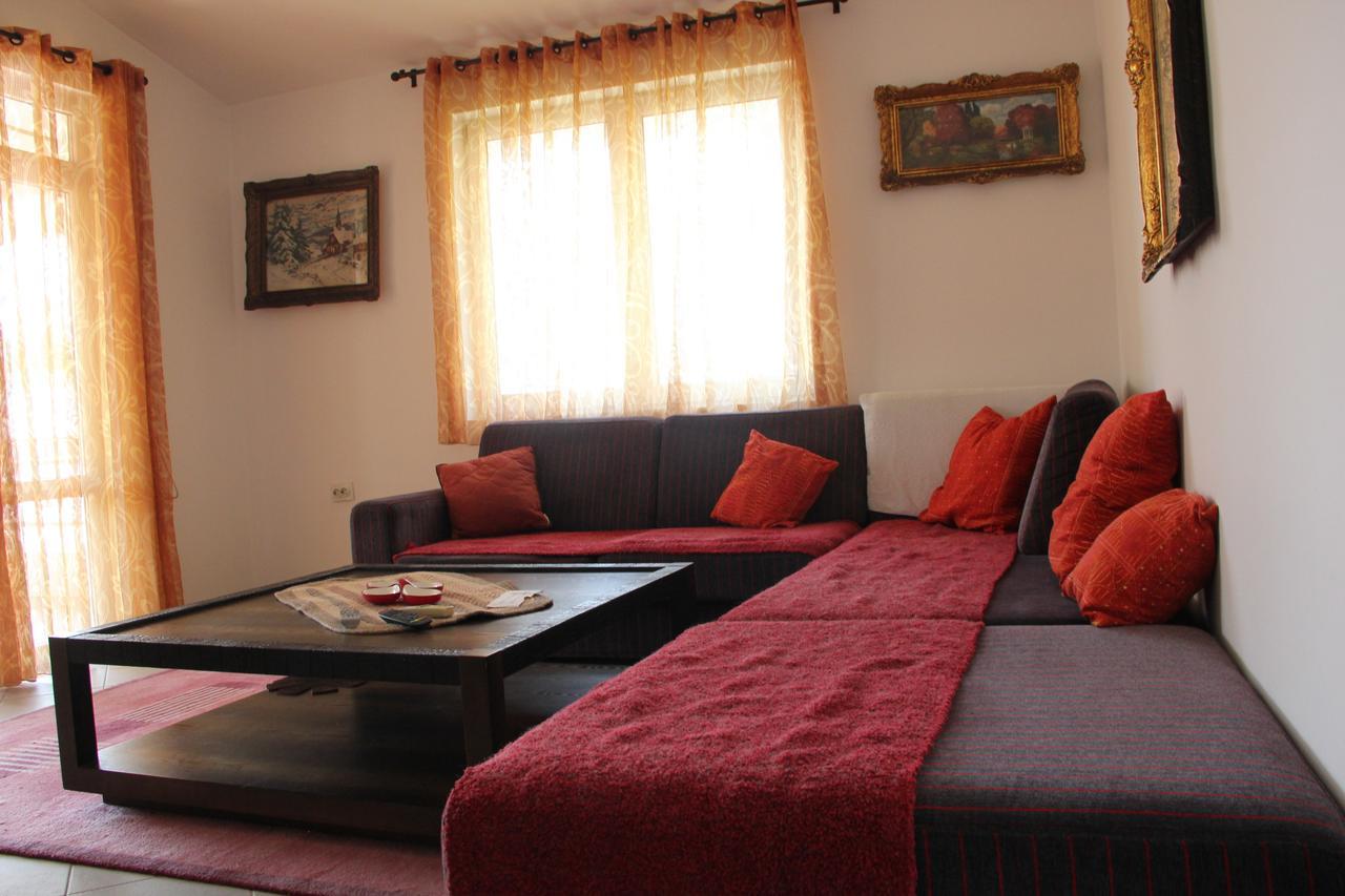 Apartments Durutovic بار المظهر الخارجي الصورة